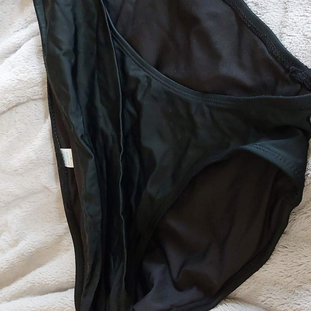Tropical Escape Bottom
